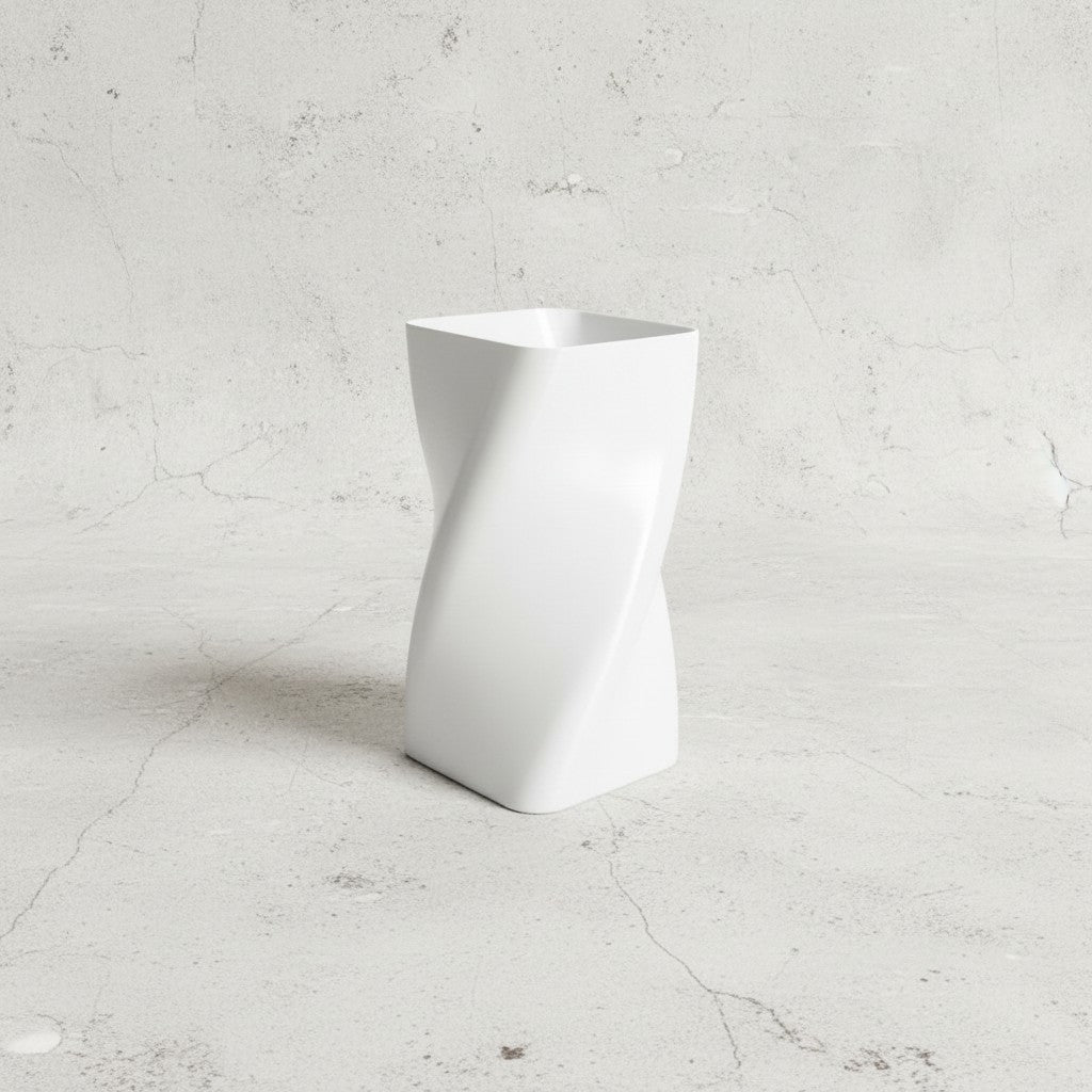 Swirled Vase II – Facetten-Vase (Trio Serie)